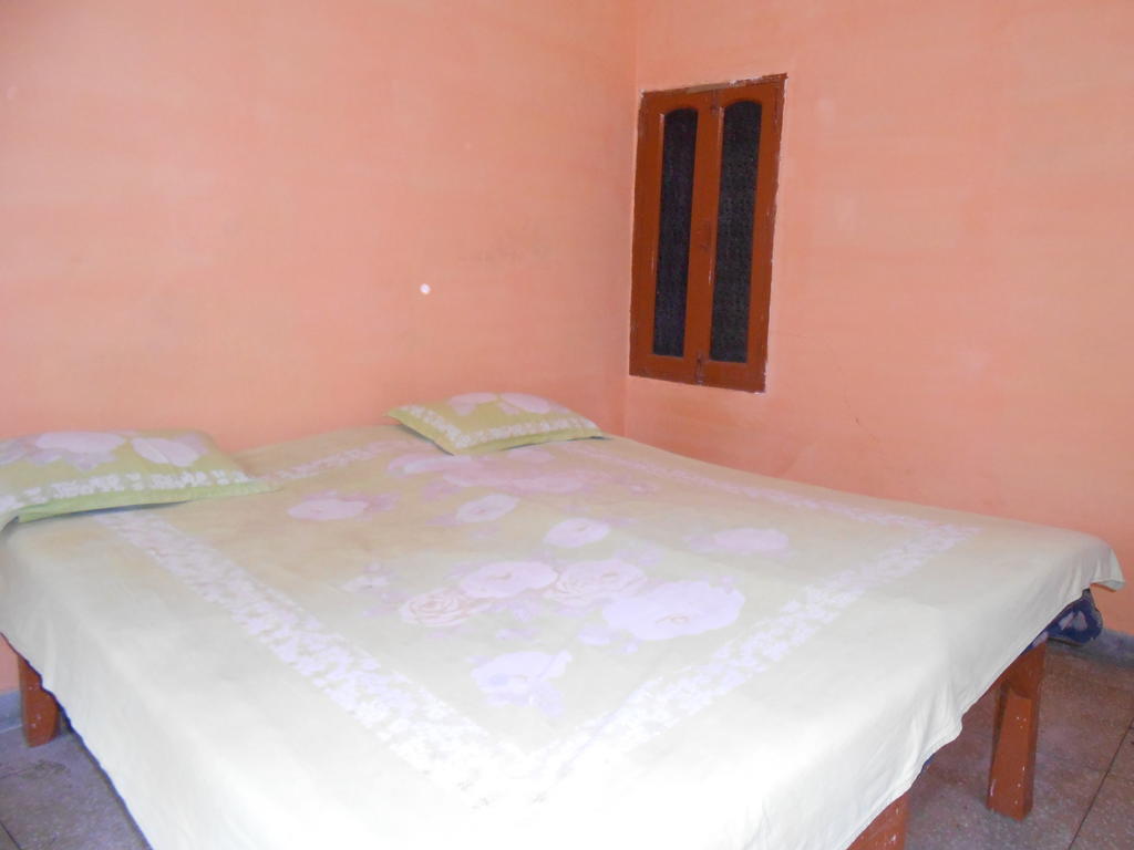 Maruti Guest House Waranasi Pokój zdjęcie